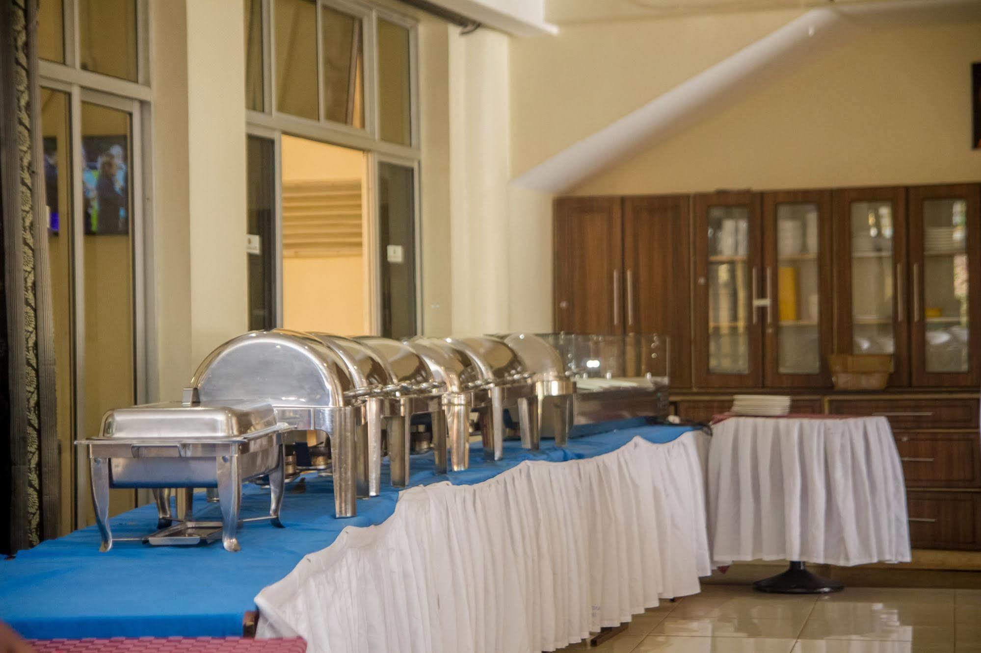 Grand Global Hotel Kampala Eksteriør bilde
