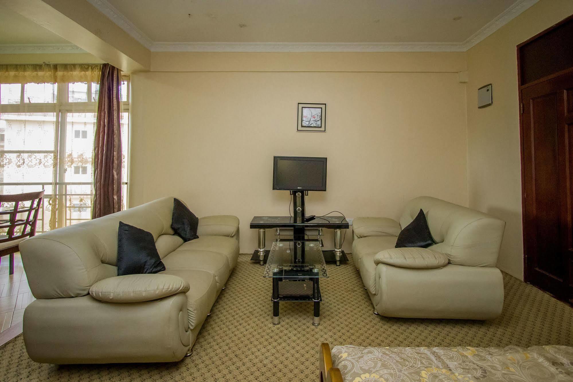 Grand Global Hotel Kampala Eksteriør bilde