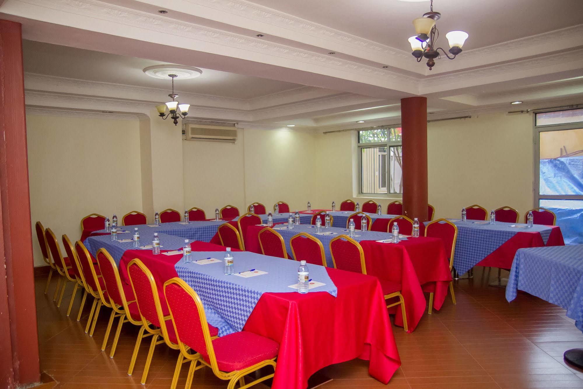 Grand Global Hotel Kampala Eksteriør bilde