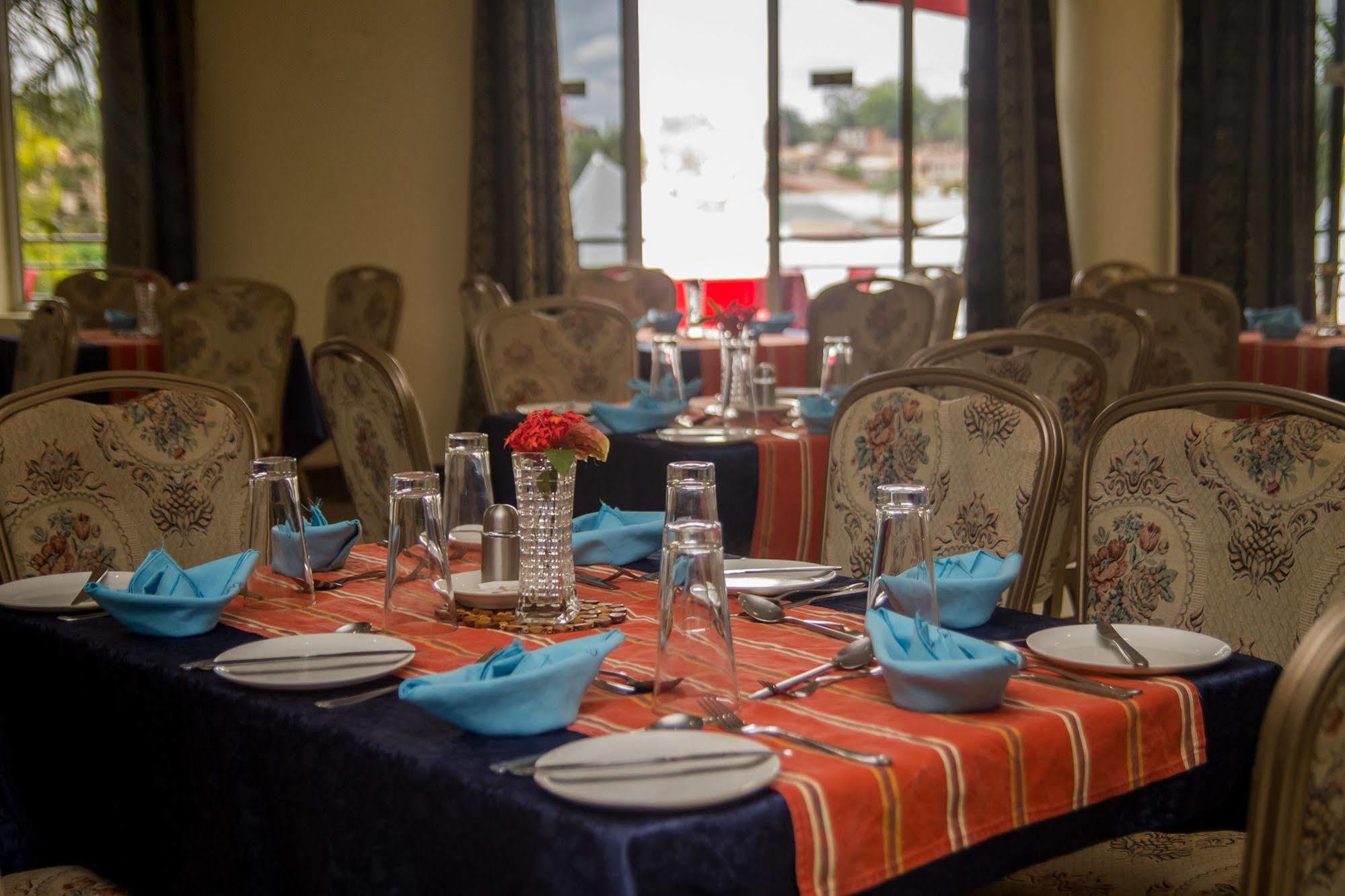 Grand Global Hotel Kampala Eksteriør bilde