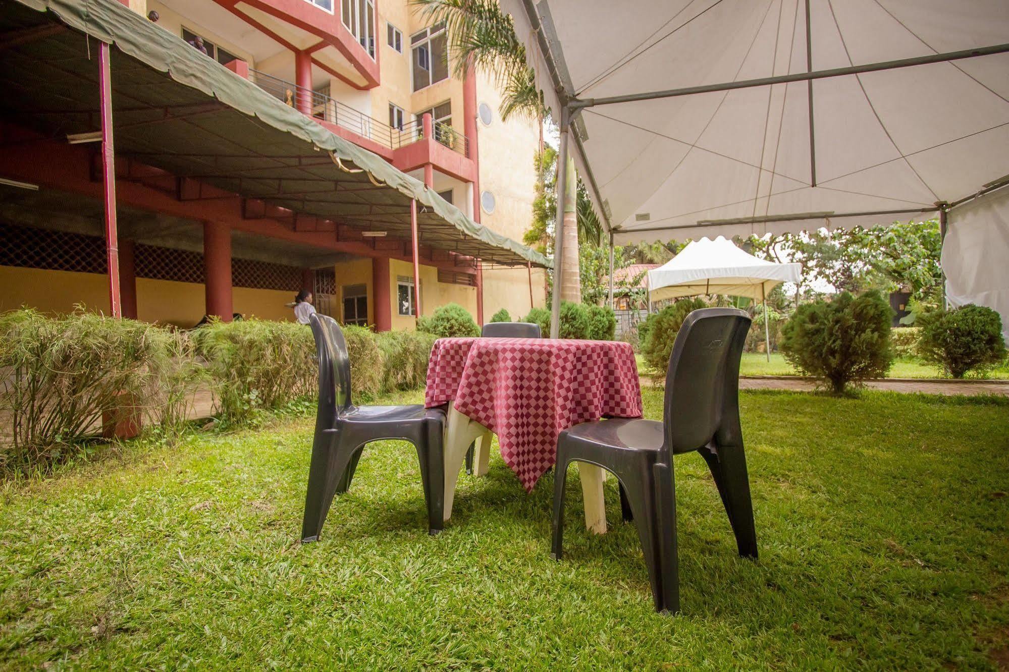 Grand Global Hotel Kampala Eksteriør bilde
